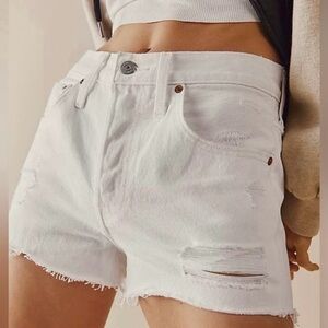 Levi’s 501 White High Rise Button Fly Distressed Jean Shorts Size 31 NWT